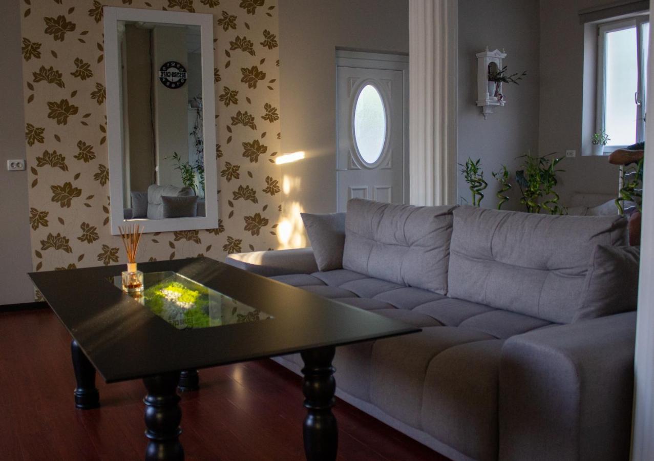 Yox Apartment 1 أرادايا المظهر الخارجي الصورة
